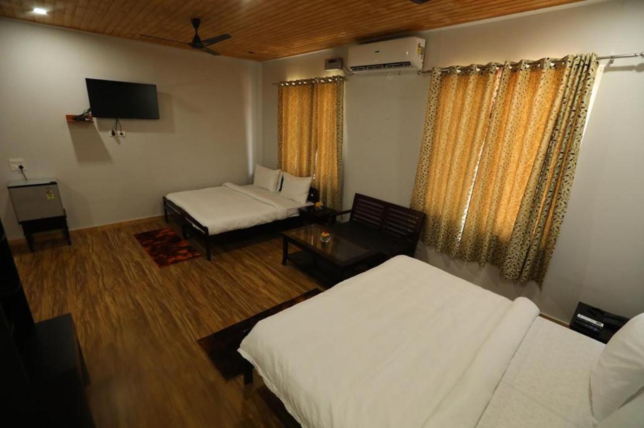 Le Roi Floating Huts & Eco Rooms Tehri New Tehri Eksteriør billede