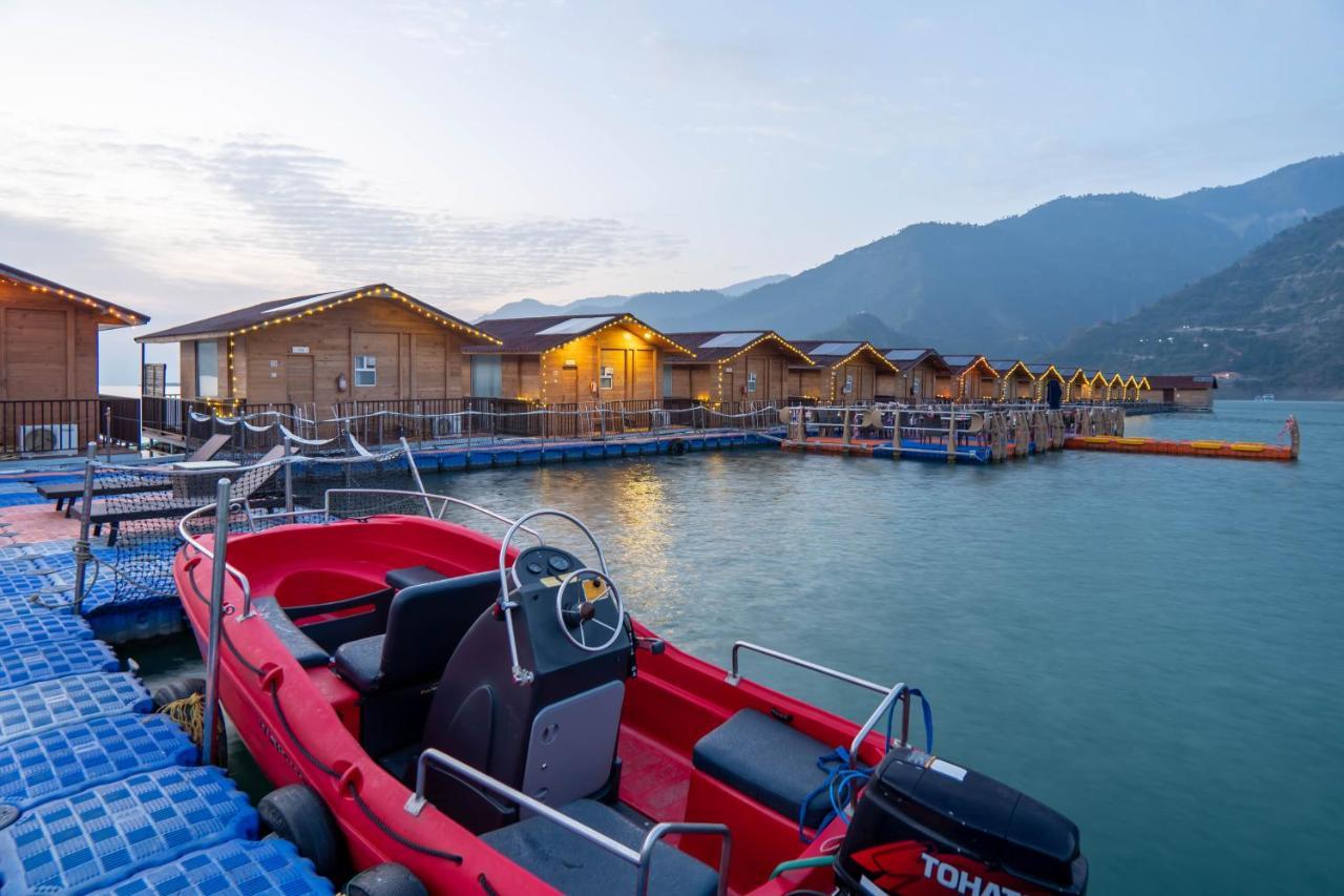 Le Roi Floating Huts & Eco Rooms Tehri New Tehri Eksteriør billede